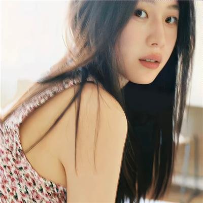 雷娜·贝克的故事